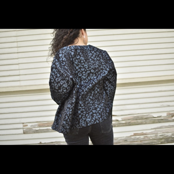 Chico’s Metallic Leopard Print Jacket | Size 3 - Picture 7 of 7